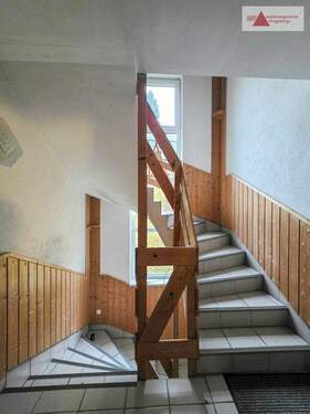 Treppenhaus - Mehrfamilienhaus, Wohnhaus mit 235,00 m&sup2; in Schneeberg zum Kaufen