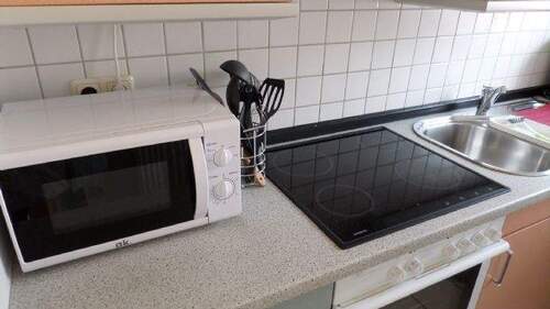 Küche mit Geräten - 