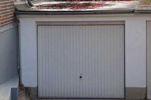 3111 Garage - 