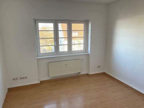 Wohnzimmer - 3 Zimmer Etagenwohnung in Erfurt