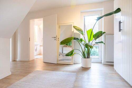 Flur zum Anbau im OG - 