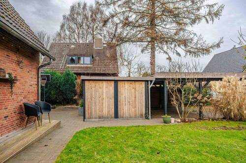 Carport mit Schuppen - 