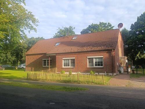 Doppelhaus in Zetel-Bohlenberge - Doppelhaus mit Weitblick - Vielseitige Wohn- und Investitionsmöglichkeit auf großem Grundstück in Zetel-Bohlenbergerfeld