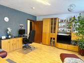 Wohnzimmer (2) - 3 Zimmer Etagenwohnung zum Kaufen in Nürnberg
