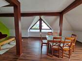 Zimmer im Dachgeschoss - 