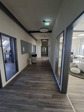 Flur - Büro mit 81,00 m&sup2; in Leipzig zur Miete