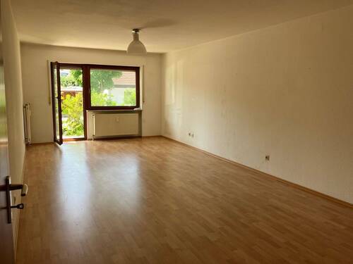 Wohnzimmer - Etagenwohnung mit 83,00 m² in Schwetzingen zum Kaufen