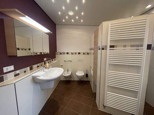 Bad - 3 Zimmer Etagenwohnung in Stutensee