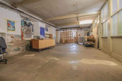 Lagerhalle - 