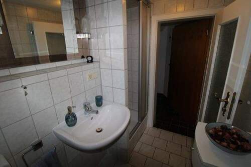 Bad Kellerwohnung Bild 2 - 