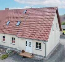Modernisierte Doppelhaushälfte mit Anbau, Photovoltaik und schönem Garten in Tribsees