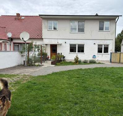 Innenhof - 6 Zimmer Mehrfamilienhaus, Wohnhaus in Meiersberg