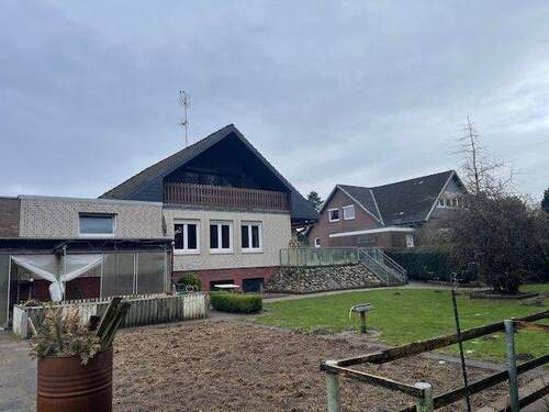 Garten - 6 Zimmer Mehrfamilienhaus, Wohnhaus in Burg