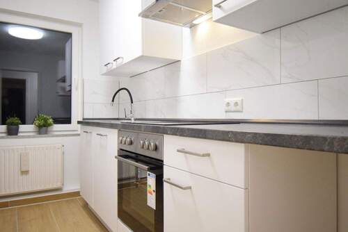 neue Küche ( Nobilia ) - Etagenwohnung mit 73,00 m&sup2; in Celle zum Kaufen