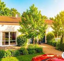 Wie im Paradies: Doppel - Bungalow mit vielfältigen Nutzungsmöglichkeiten in Waldrandlage. - Husum