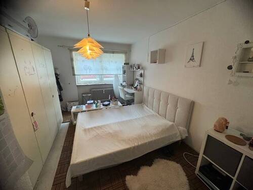 Schlafzimmer (14,39 m²) - 