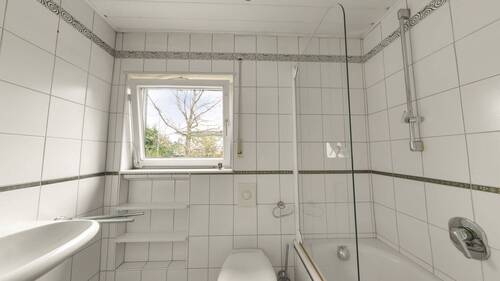 Tageslicht-Bad im EG - 