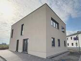 - bezugsfertig - - 5 Zimmer Einfamilienhaus zum Kaufen in Delitzsch