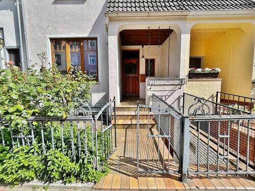 Herzlich willkommen! - 4 Zimmer Reihenmittelhaus zum Kaufen in Bremen