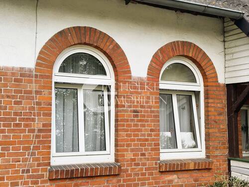 349.Haus.Außen.Fenster - 