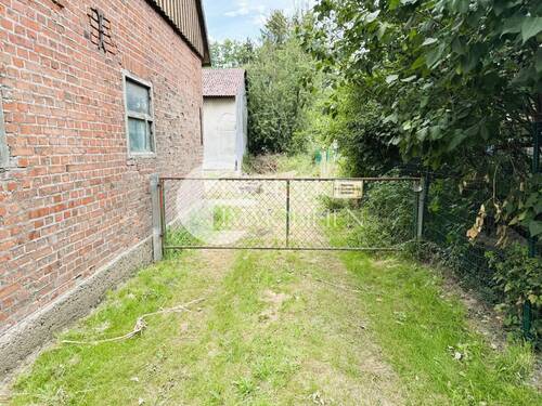 349.Grundstück.Einfahrt - 3 Zimmer Mehrfamilienhaus, Wohnhaus in Bad Bodenteich / Schafwedel