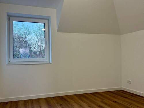 2. Zimmer (Lage: OG) - 