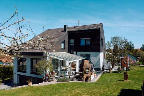 Objektansicht - 7 Zimmer Einfamilienhaus zum Kaufen in Bubsheim