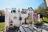 Gartenimpressionen mit Terrasse - 