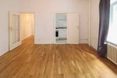 Zimmer I (2) - Etagenwohnung mit 32,00 m² in Berlin zum Kaufen
