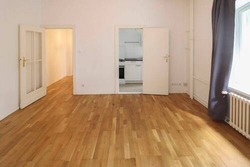Zimmer I (2) - Etagenwohnung mit 32,00 m² in Berlin zum Kaufen