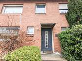 Hauszugang - 7 Zimmer Einfamilienhaus zum Kaufen in Grevenbroich