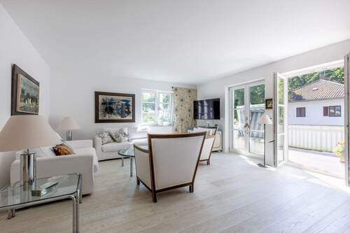 Wohnzimmer - 3 Zimmer Etagenwohnung zum Kaufen in München