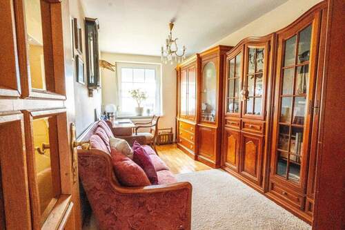 Arbeitszimmer im EG - 