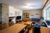 Blick ins Wohnzimmer - Wohnung links - 