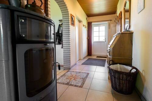 im Flur - Wohnung rechts - 