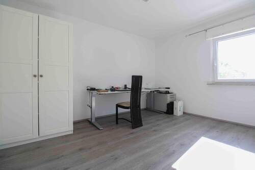 Büro - 6 Zimmer Einfamilienhaus in Karlsruhe