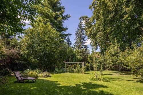 Garten - ZENTRAL I Großzügiges und ruhiges Grundstück in Bestlage