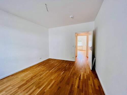 Wohnzimmer - 2 Zimmer Etagenwohnung zur Miete in Mülheim an der Ruhr