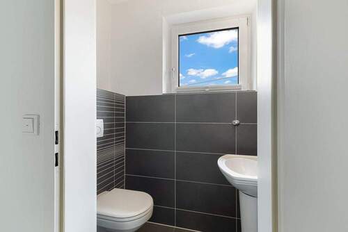 Gäste-WC im Erdgeschoss - 