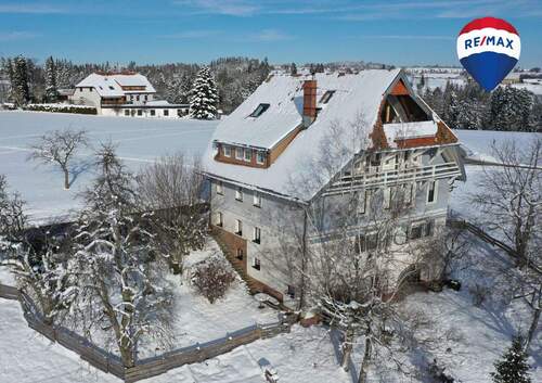 Ansicht - Detailverliebtes 4-Familienhaus mit Alpensicht in Tiefenhäusern
