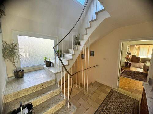 Treppenanlage zum Dachgeschoss - 