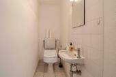 WC - 