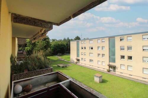 Aussicht - Etagenwohnung mit 86,00 m² in Stuttgart zum Kaufen