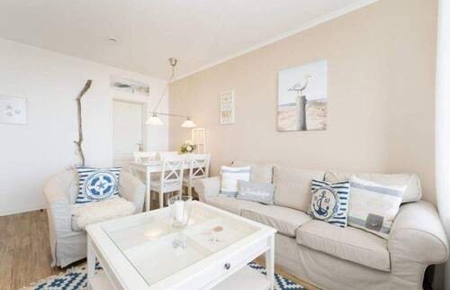 Teilansicht Wohnzimmer - 3 Zimmer Etagenwohnung zum Kaufen in Kellenhusen
