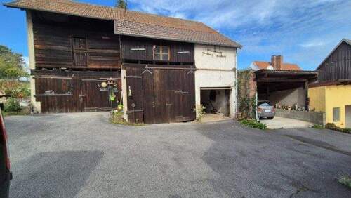 Nebengebäude - 5 Zimmer Einfamilienhaus in Bischbrunn