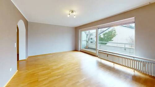 Wohn- und Essbereich - 2 Zimmer Etagenwohnung zum Kaufen in München