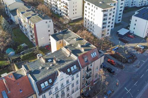 Blick auf die Nachbarschaft - 7 Zimmer Mehrfamilienhaus, Wohnhaus zum Kaufen in Berlin