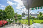 Überdachte Terrasse - Bungalow mit 131,00 m² in Erkrath zum Kaufen
