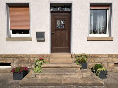 Hauseingang - Mehrfamilienhaus, Wohnhaus mit 170,00 m² in Staudernheim zum Kaufen