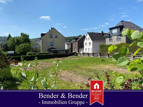 Ansicht Grundstück - Zentral gelegenes Baugrundstück mit Baugenehmigung für ein MFH - ideal für Investoren!